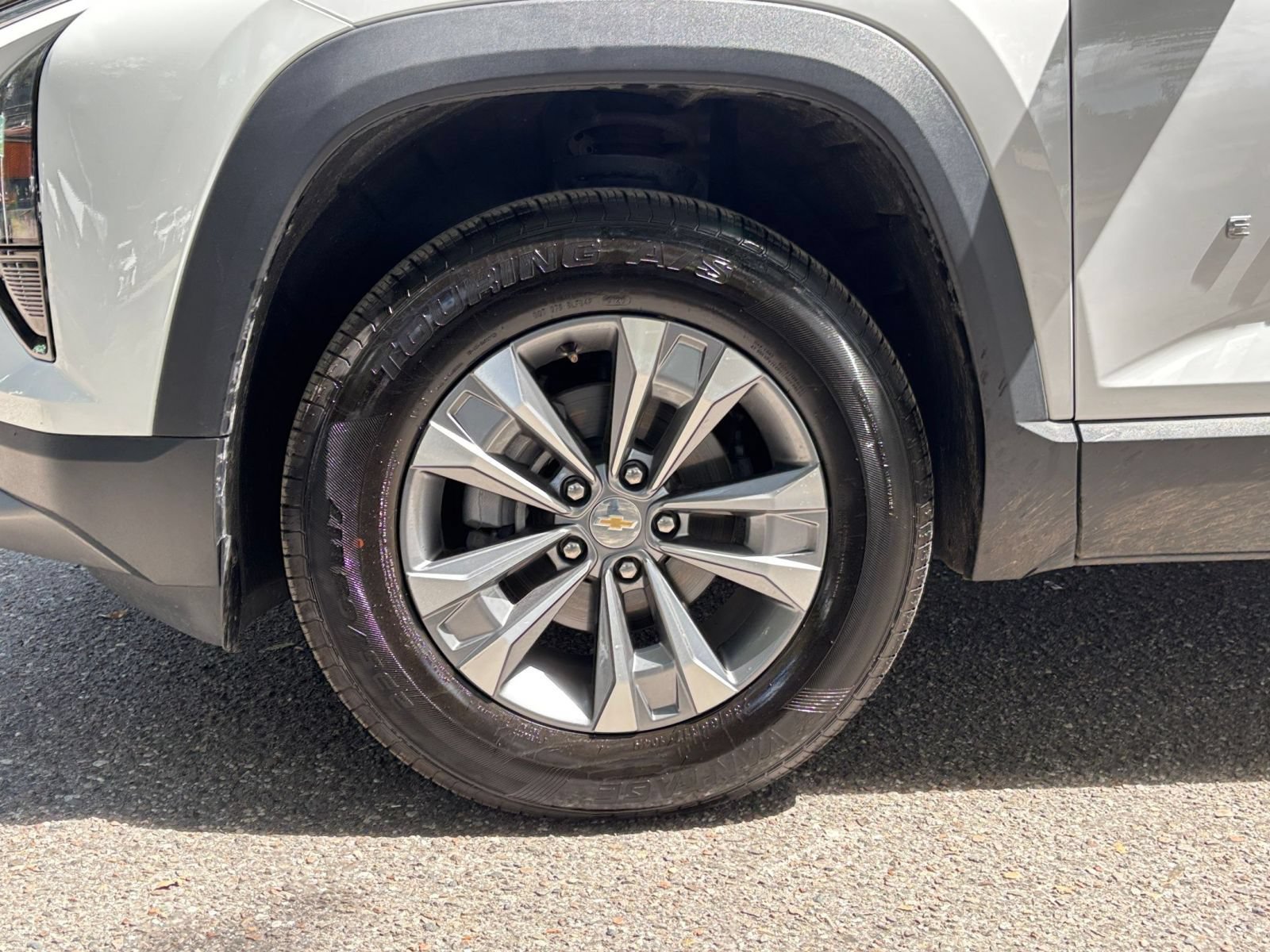 Used 2025 Chevrolet Equinox LT FWD image 28