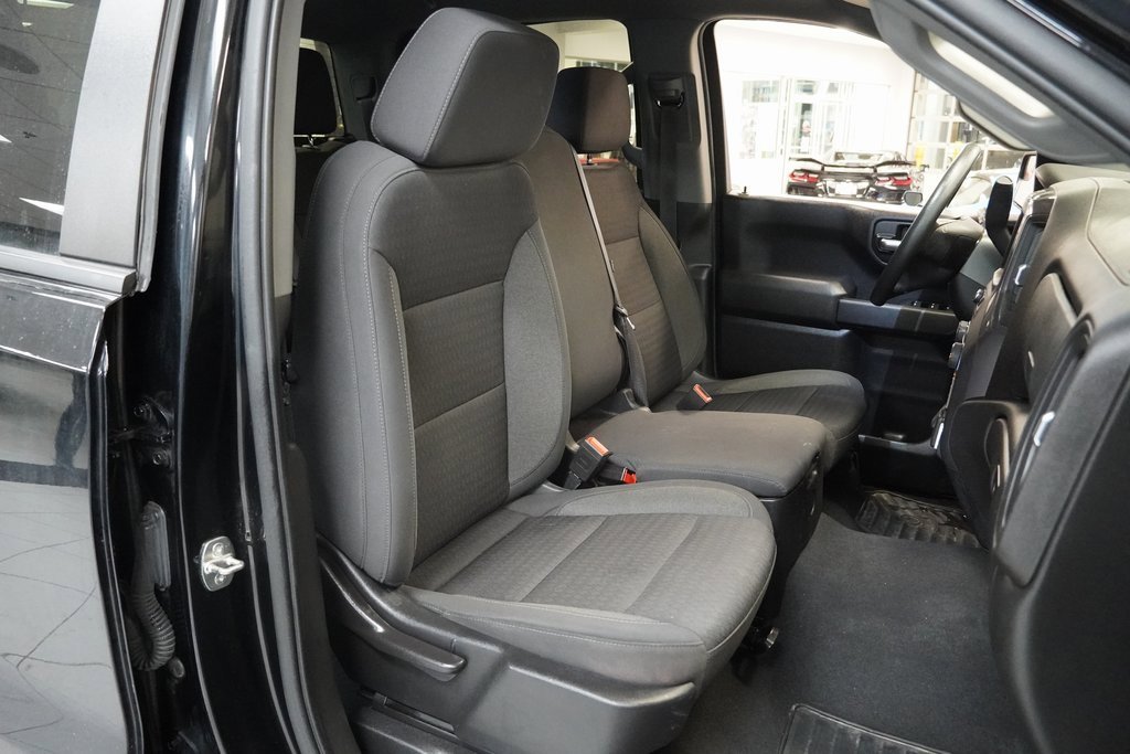 Used 2022 Chevrolet Silverado 1500 Custom image 23