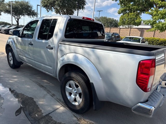 Used 2012 Nissan Frontier SV AWD/4WD image 4