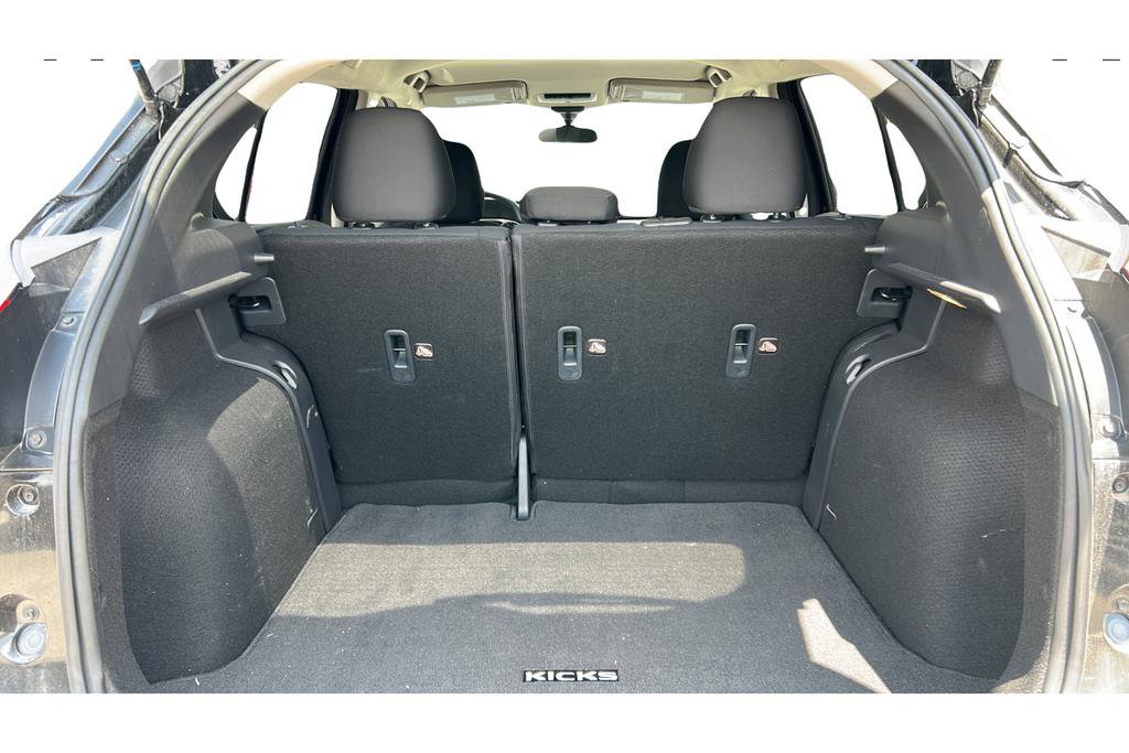 Certified 2025 Nissan Kicks Play S FWD image 30