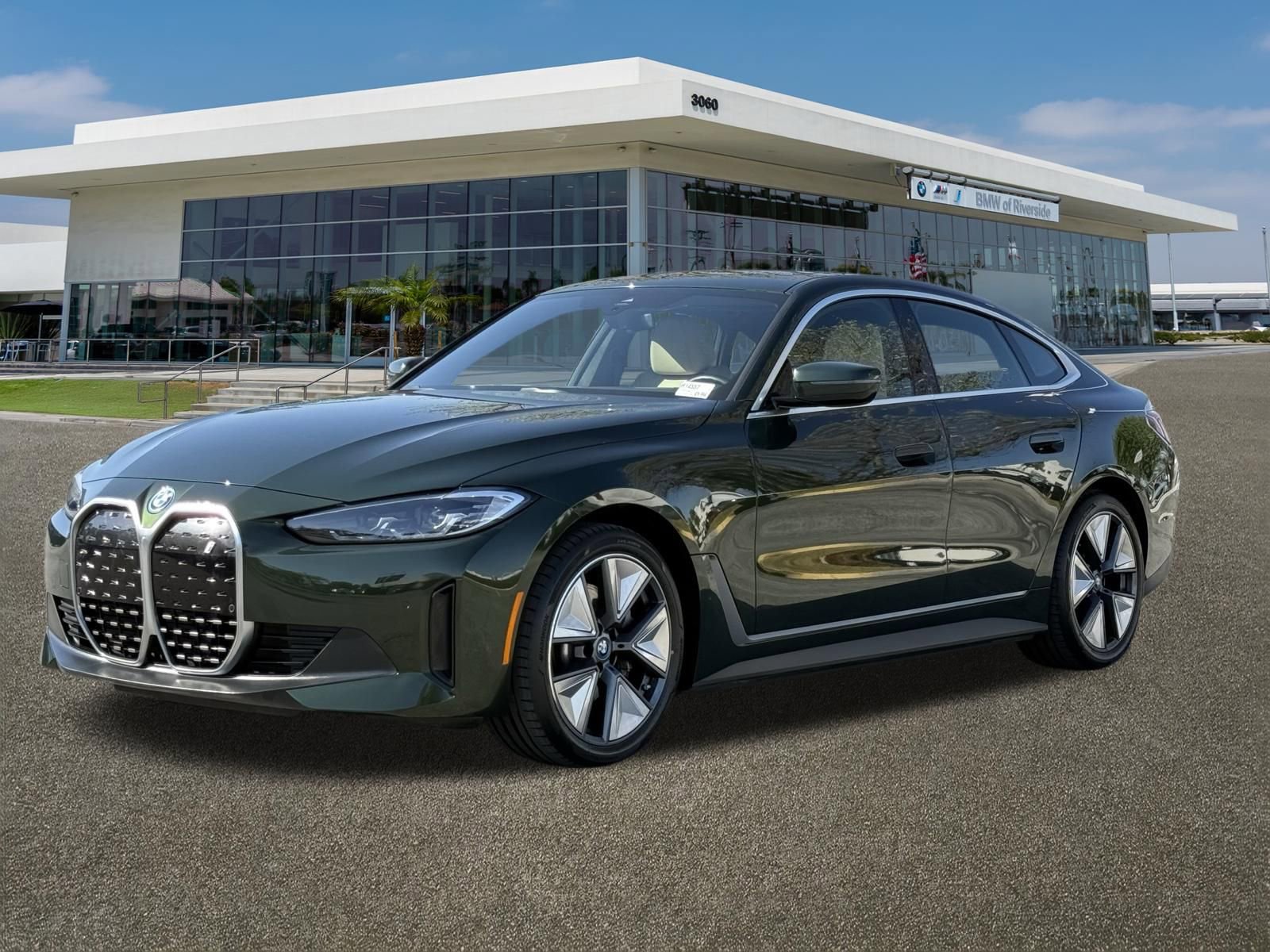 Certified 2023 BMW i4 eDrive35 RWD image 4