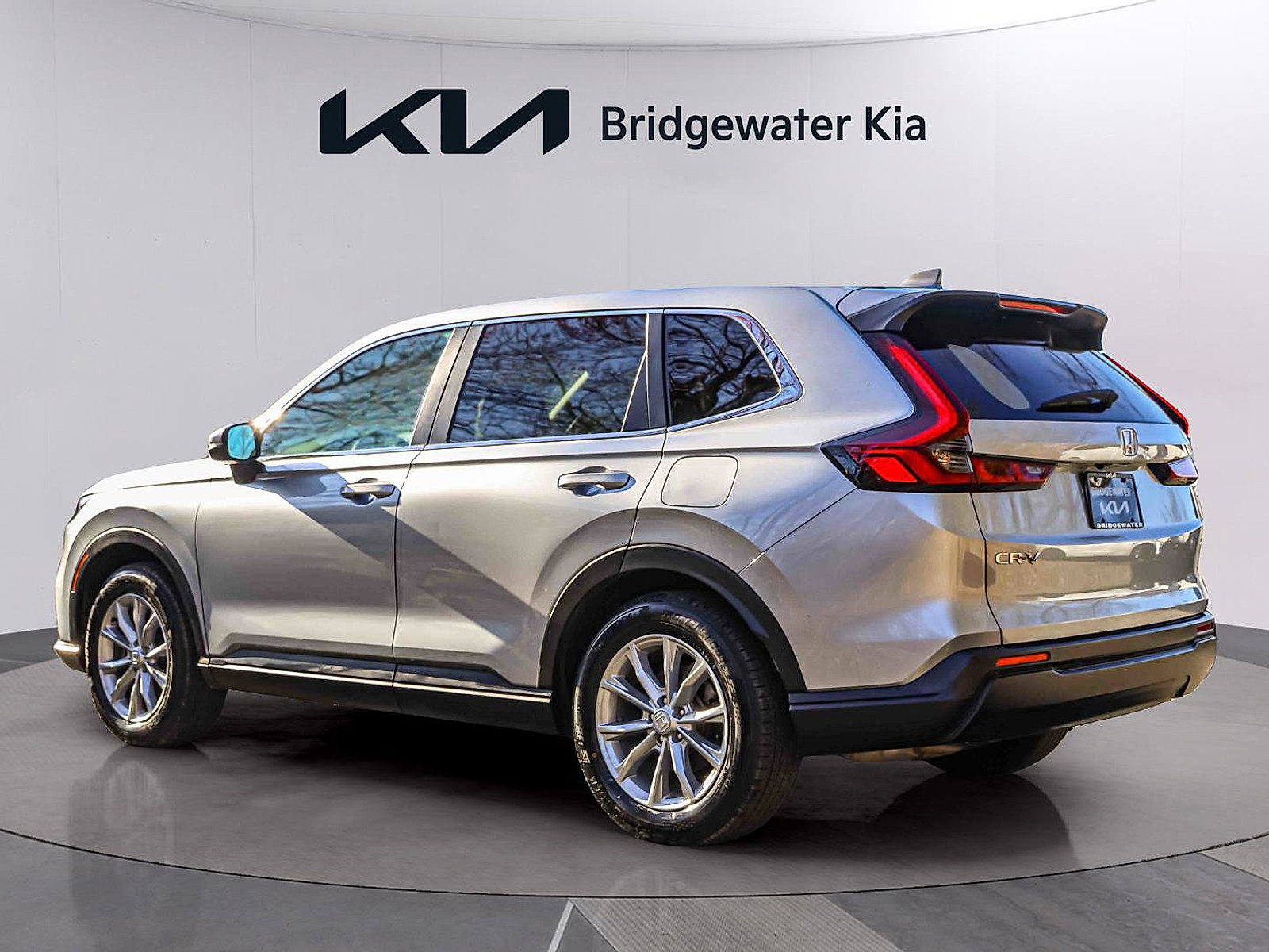 Used 2023 Honda CR-V EX image 5