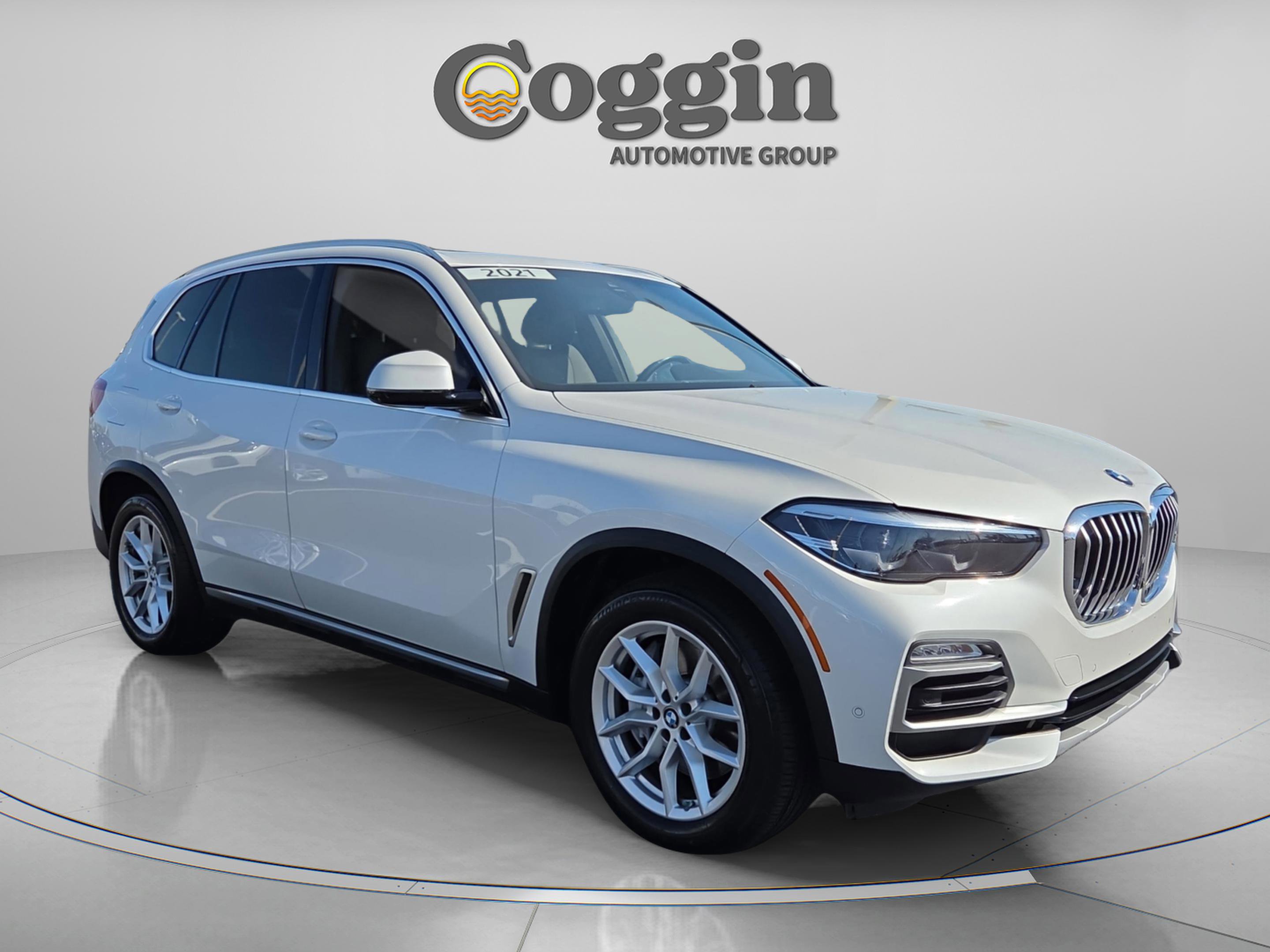 Used 2021 BMW X5 xDrive45e w/ Parking Assistance Package AWD/4WD image 8