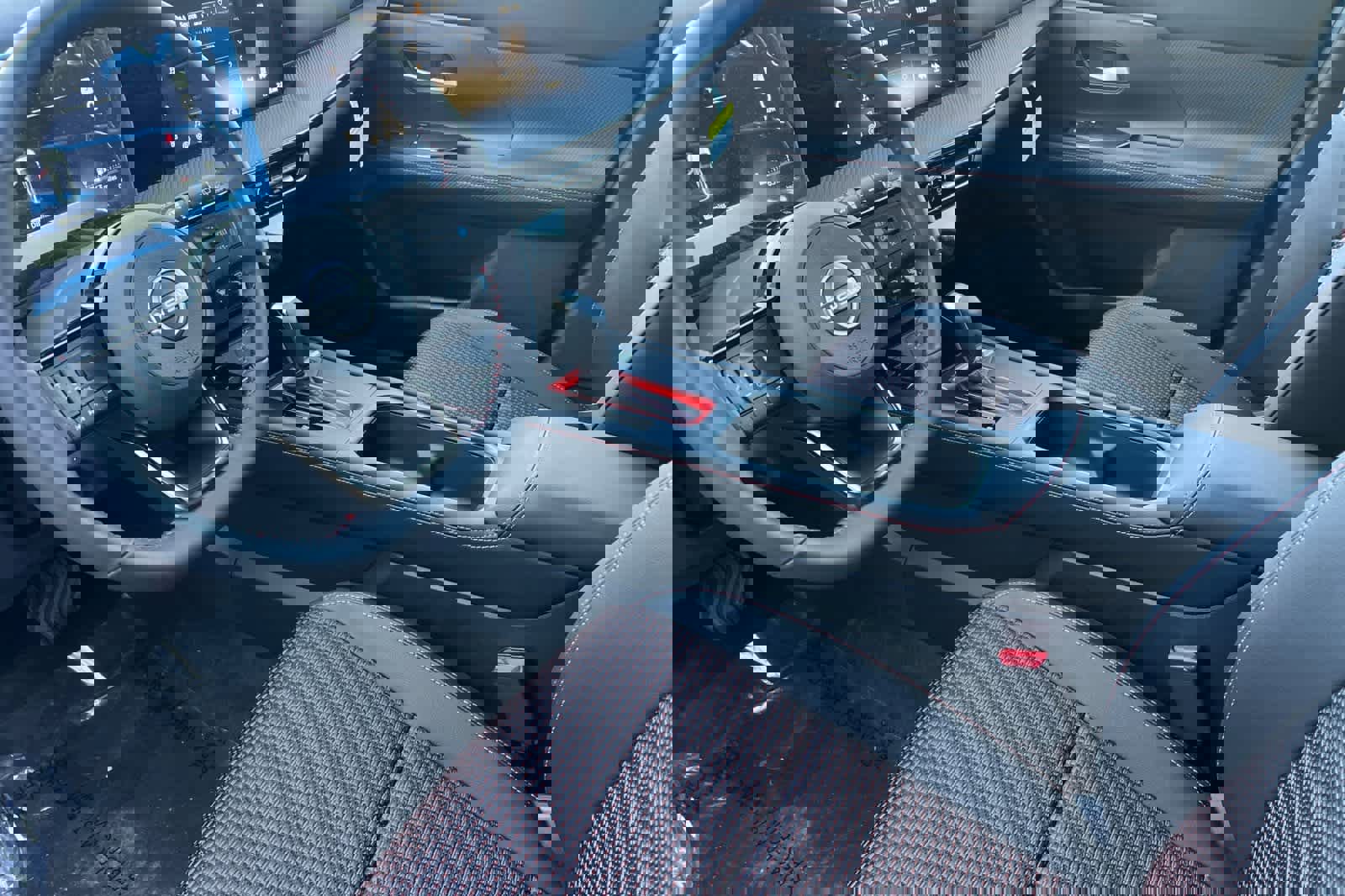 New 2026 Nissan Kicks SR w/ Illumination Package image 12