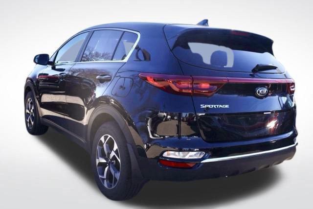 Used 2022 Kia Sportage LX image 10