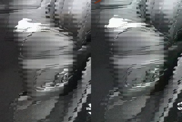 New 2025 Jeep Grand Cherokee L Limited image 10