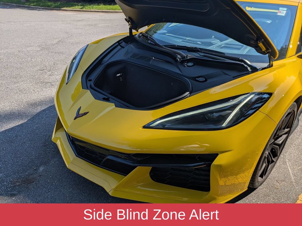 Used 2025 Chevrolet Corvette Z06 w/ Stealth Interior Trim Package RWD image 39