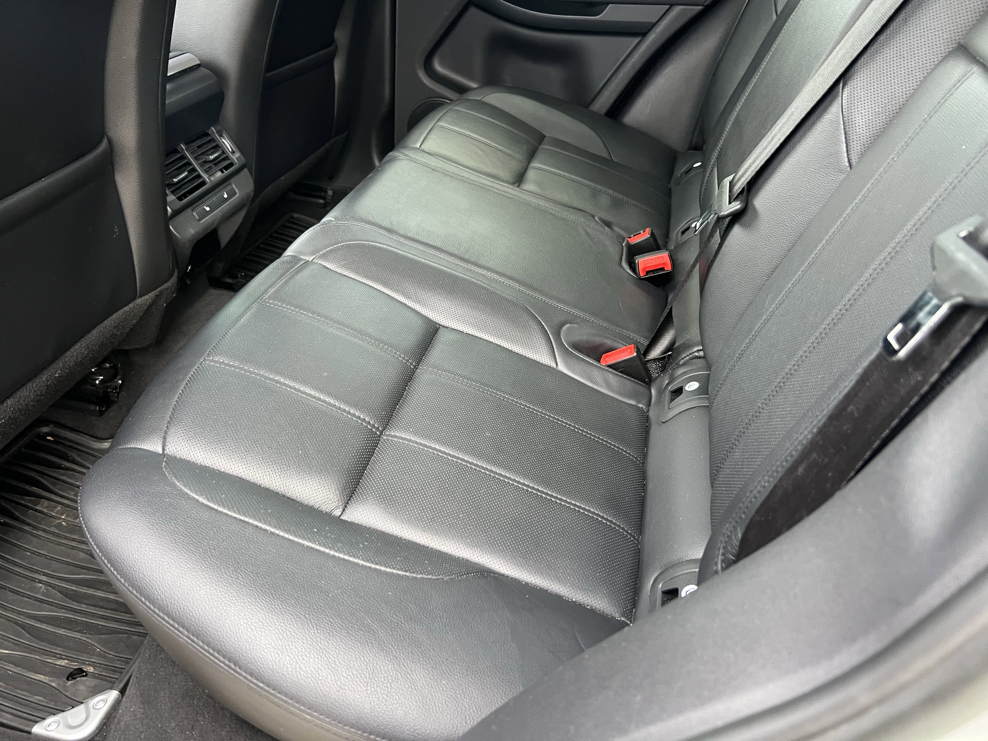 Certified 2023 Land Rover Range Rover Evoque SE image 30