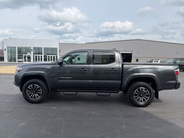 Certified 2023 Toyota Tacoma TRD Sport AWD/4WD image 4