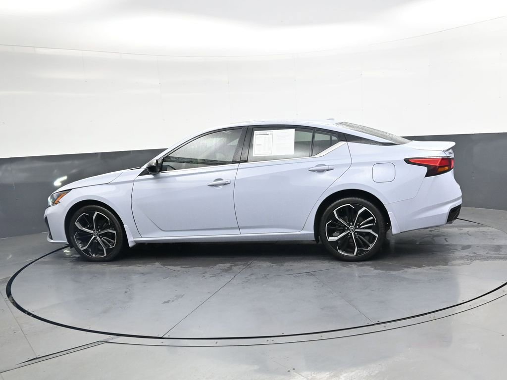 Used 2023 Nissan Altima 2.5 SR w/ SR Premium Package AWD/4WD image 7