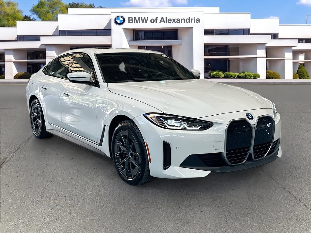 Used 2023 BMW i4 eDrive35 w/ Premium Package RWD image 3