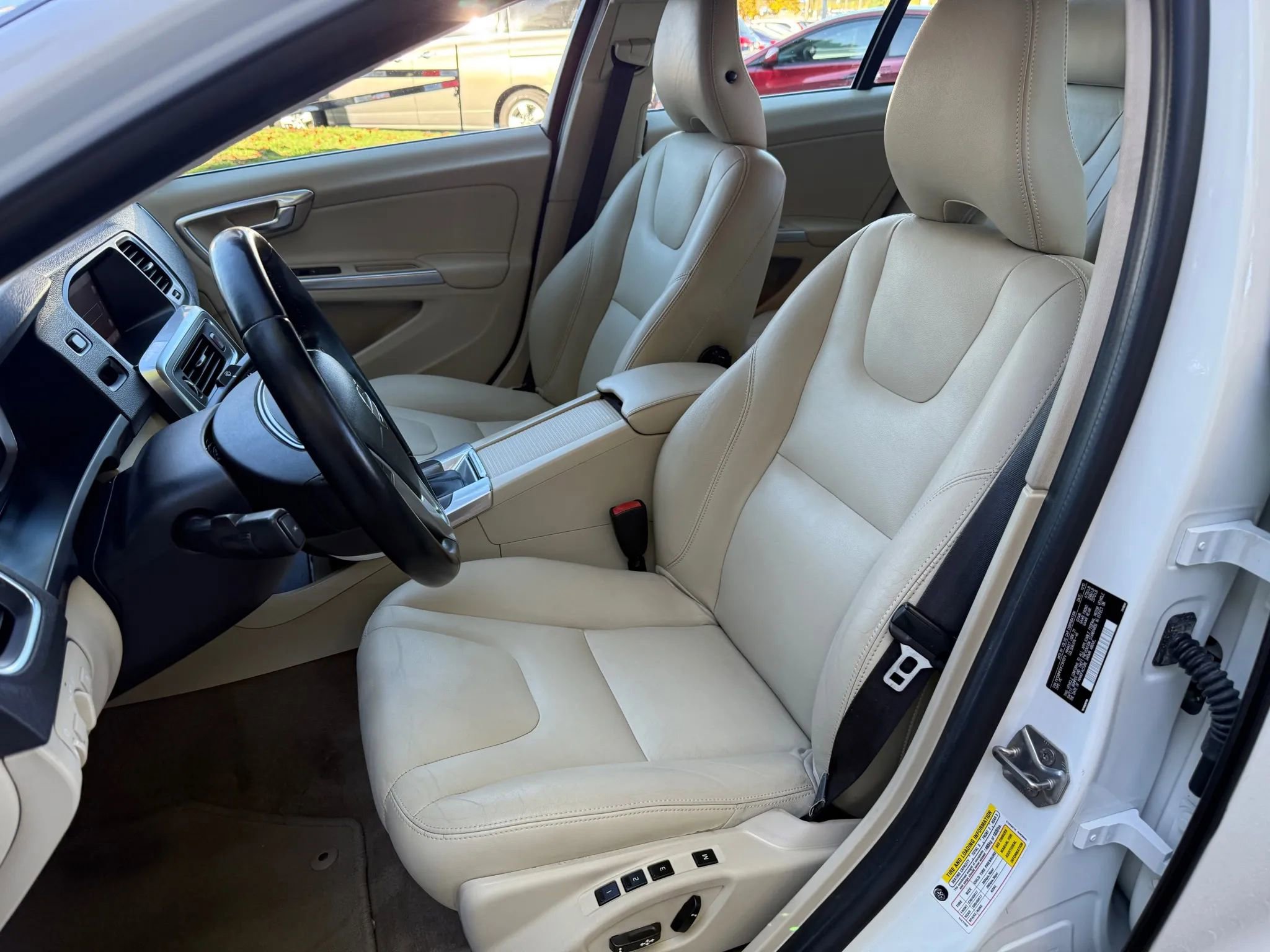 Used 2015 Volvo S60 T5 Premier image 10