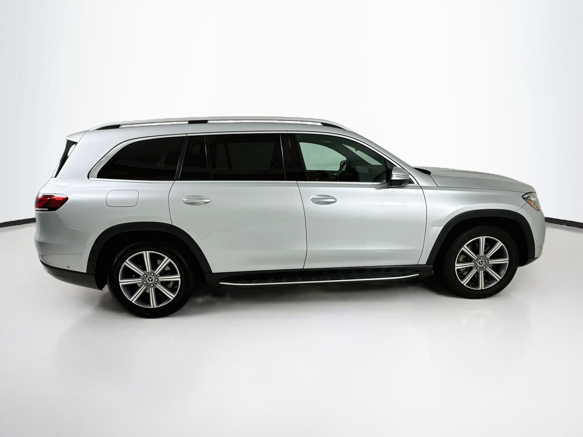 Used 2020 Mercedes-Benz GLS 450 4MATIC image 9