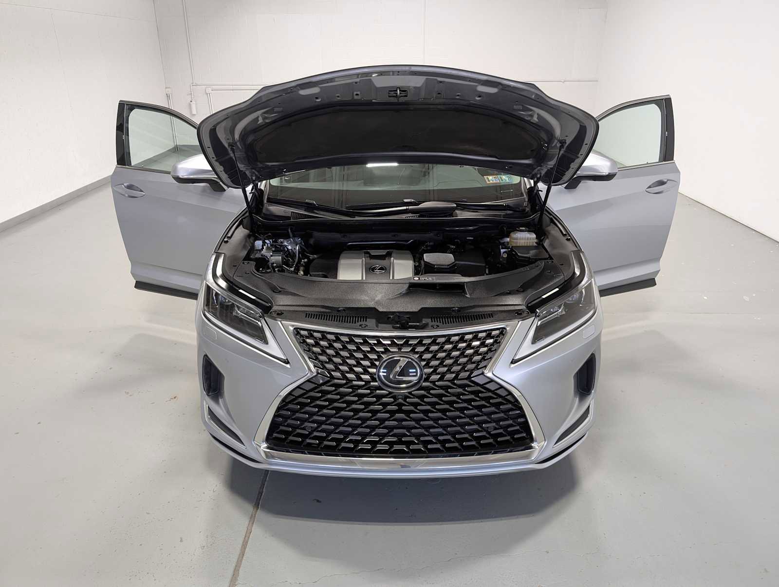 Used 2022 Lexus RX 350L Premium w/ Premium Package image 13