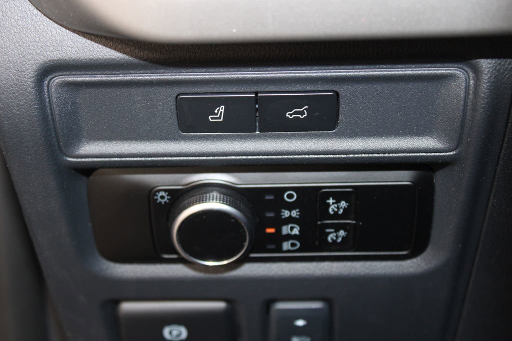 Used 2024 Ford Expedition Max XLT image 46