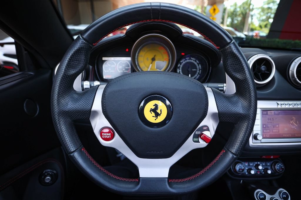 Used 2011 Ferrari California RWD image 30