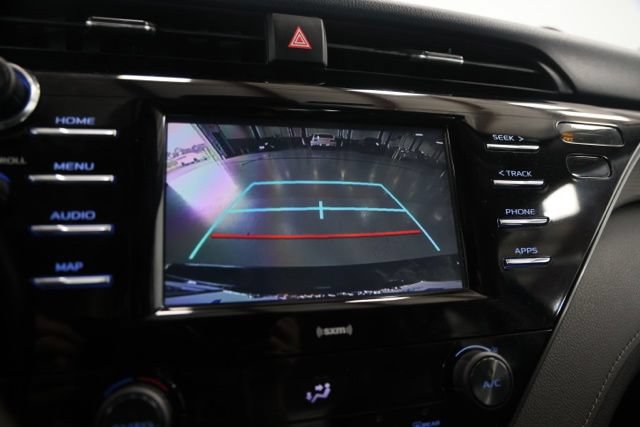 Used 2020 Toyota Camry SE FWD image 21