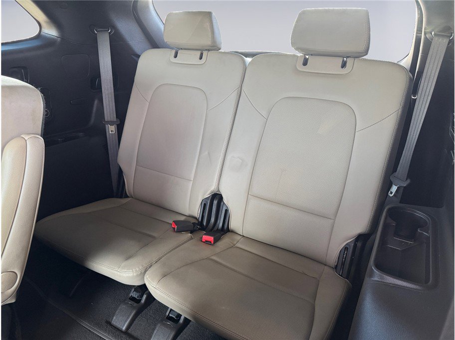 Used 2017 Hyundai Santa Fe Limited w/ Cargo Package image 20