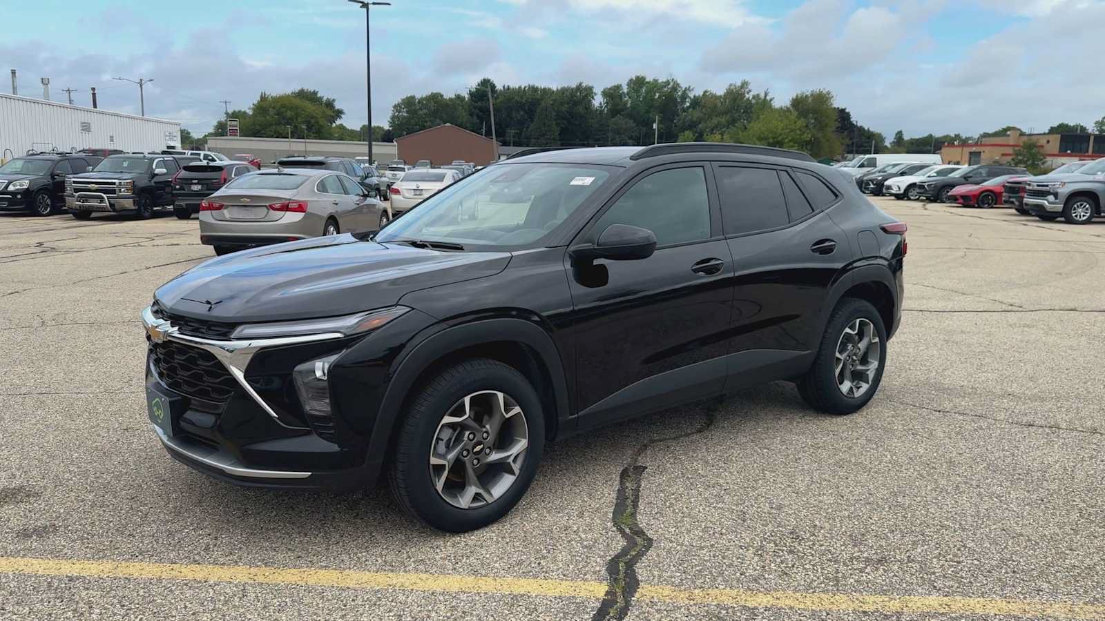 Certified 2025 Chevrolet Trax LT FWD image 5