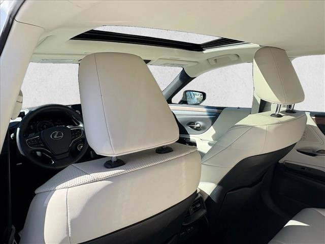 Used 2024 Lexus ES 300h w/ Premium Package image 14
