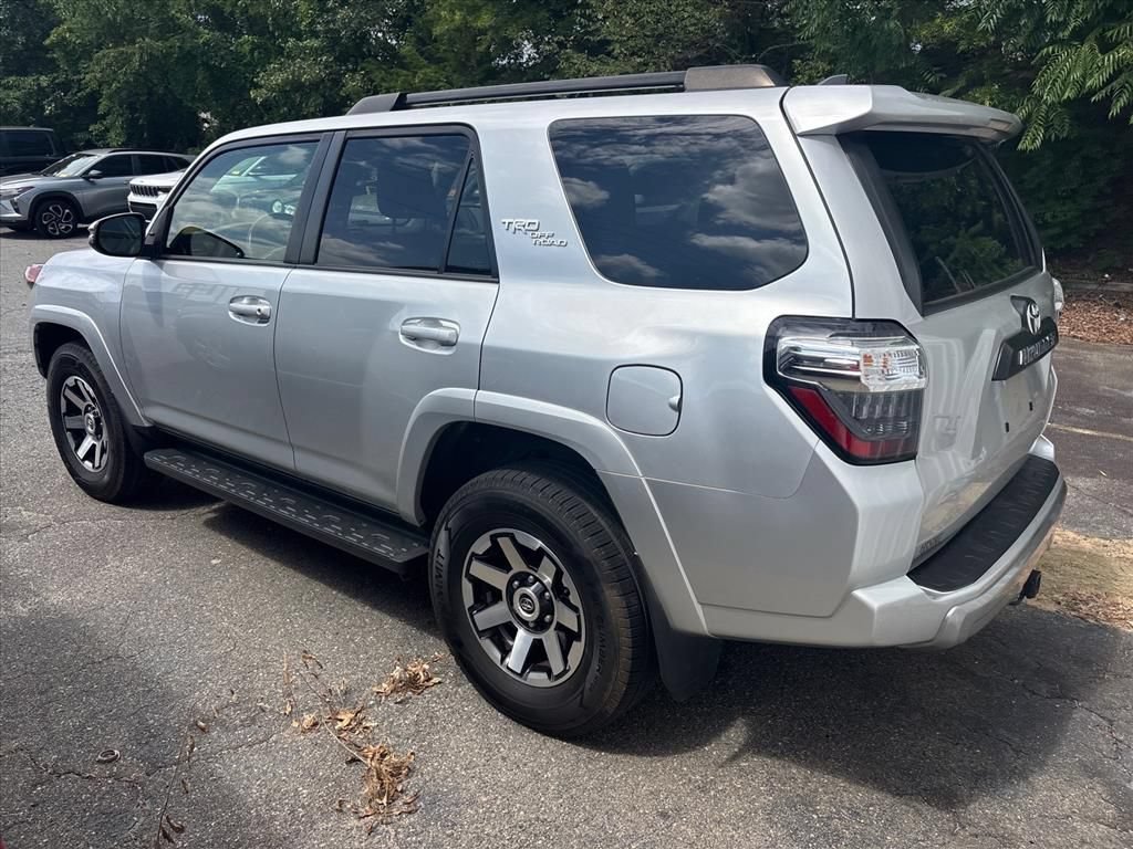 Used 2022 Toyota 4Runner TRD Off-Road Premium AWD/4WD image 13
