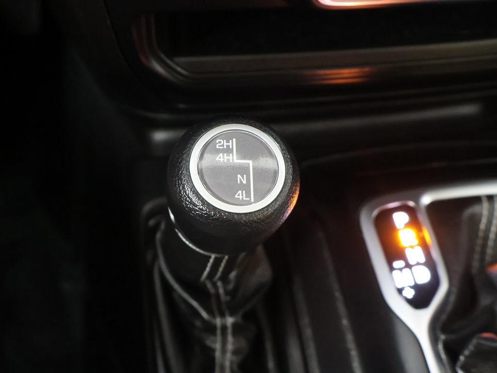 Used 2021 Jeep Wrangler Unlimited Sahara AWD/4WD image 44