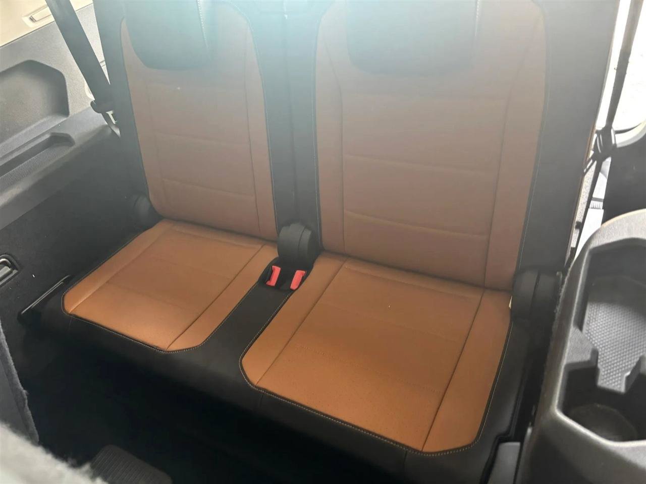 Used 2019 Volkswagen Tiguan SEL FWD image 13