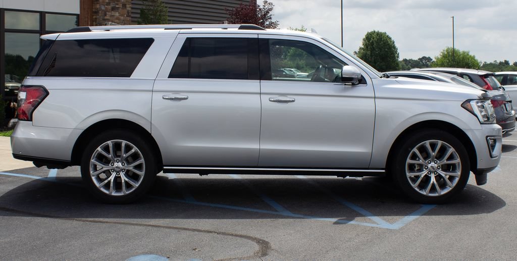 Used 2018 Ford Expedition Max Limited w/ Equipment Group 302A AWD/4WD image 31