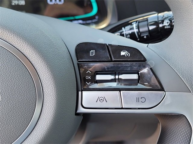 New 2025 Hyundai Elantra Blue image 16