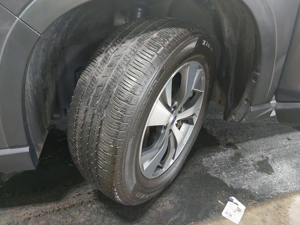 Used 2023 Subaru Ascent Premium w/ Convenience Package image 33