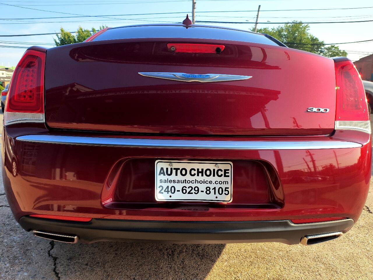 Used 2019 Chrysler 300 Touring w/ Chrome Appearance Package image 32