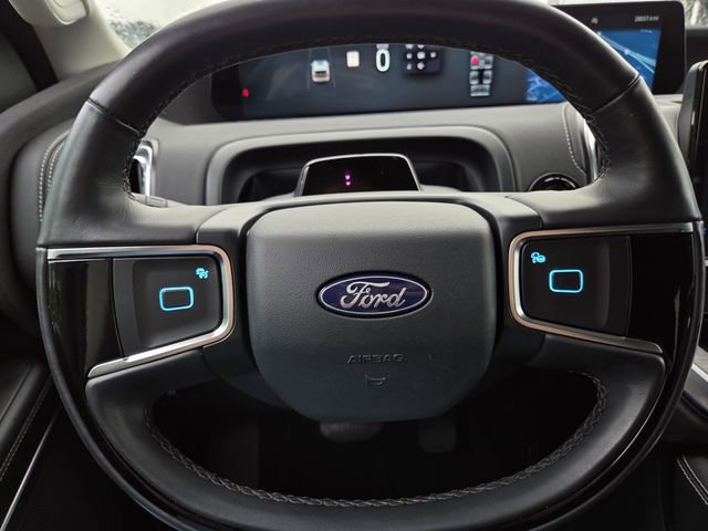 Used 2025 Ford Expedition Max Platinum AWD/4WD image 23