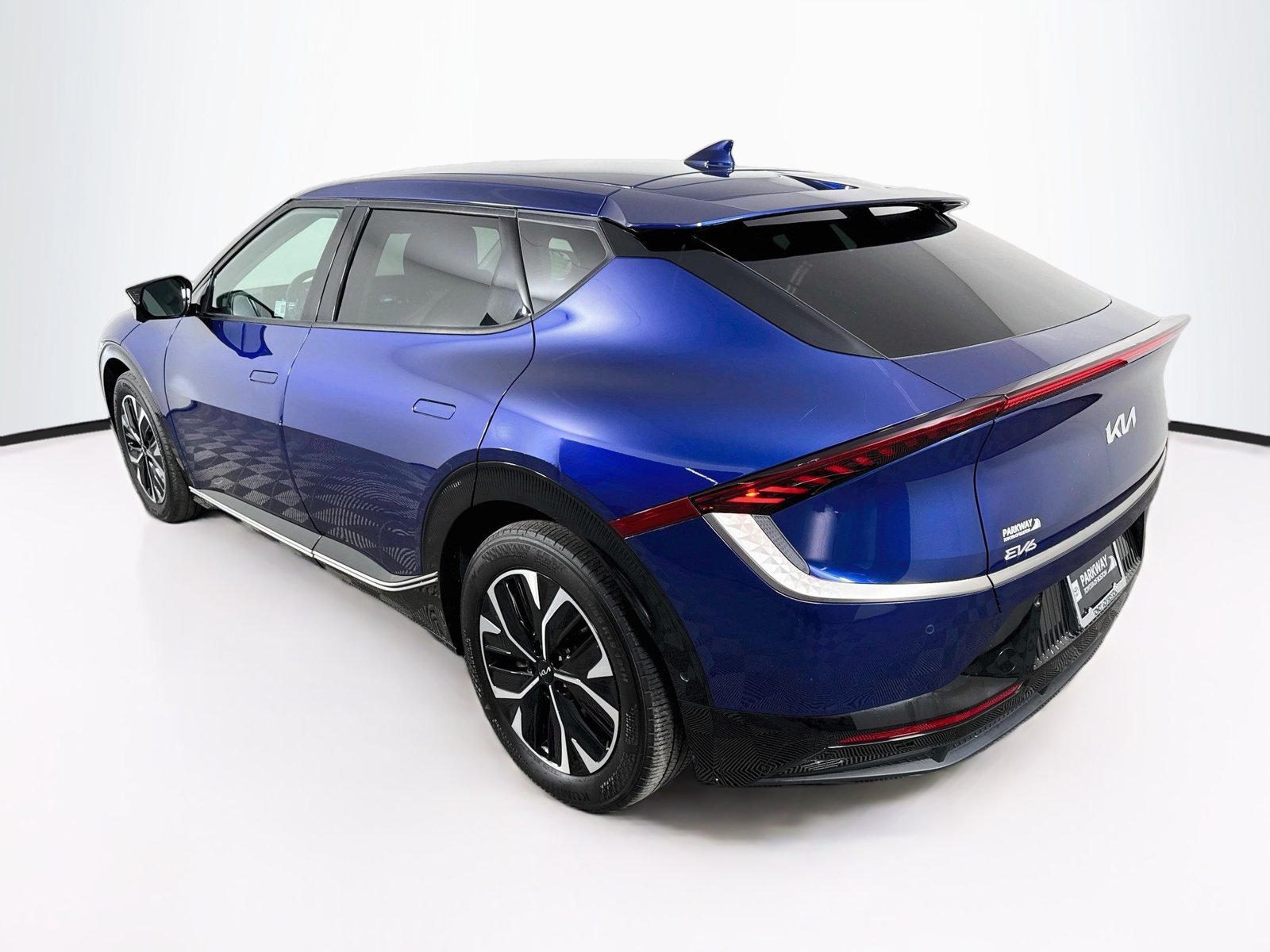Used 2023 Kia EV6 Wind w/ Wind Technology Package AWD/4WD image 5