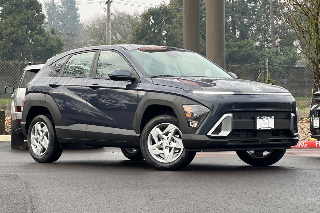 New 2026 Hyundai Kona SE image 2