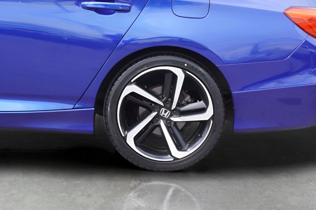 Used 2019 Honda Accord Sport image 6