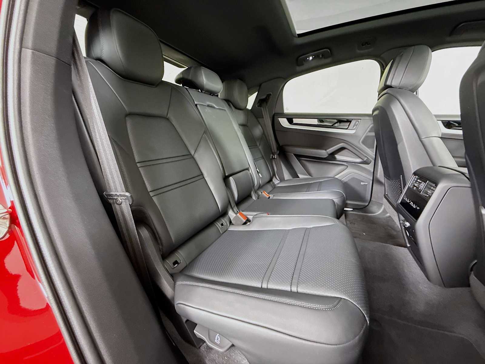 New 2025 Porsche Cayenne S image 29
