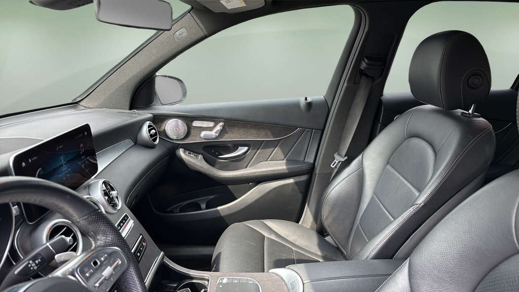 Used 2020 Mercedes-Benz GLC 300 4MATIC image 20