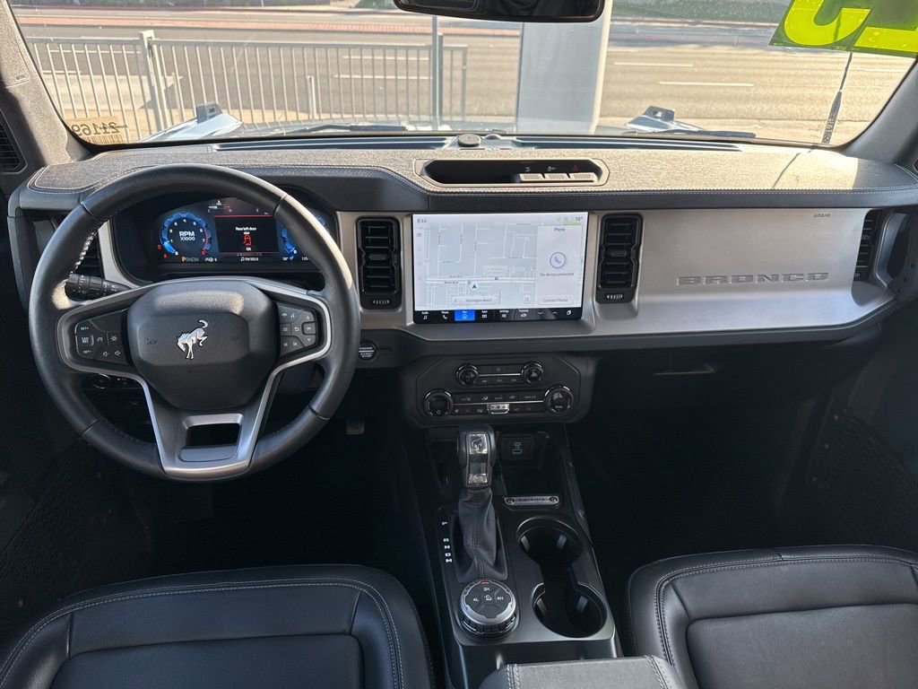 Used 2025 Ford Bronco Outer Banks image 10
