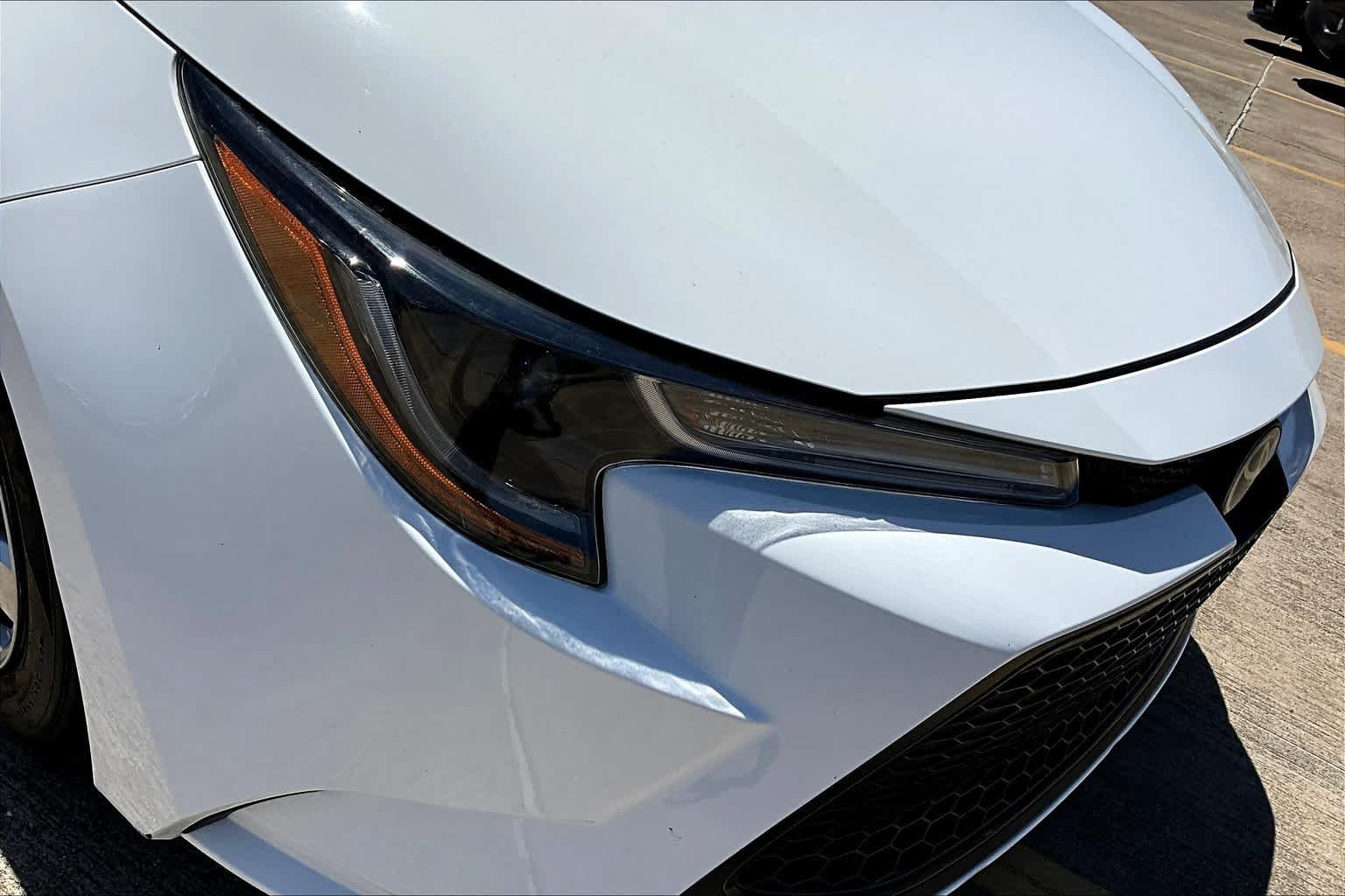 Used 2021 Toyota Corolla LE FWD image 28