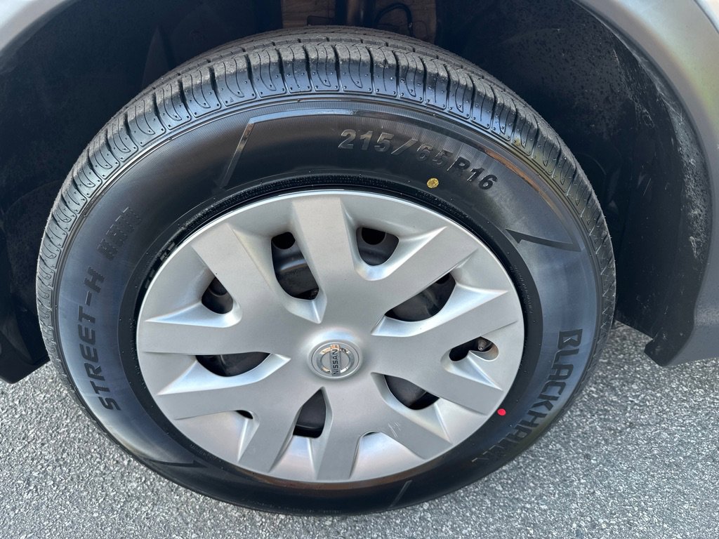 Used 2019 Nissan Rogue Sport S image 36