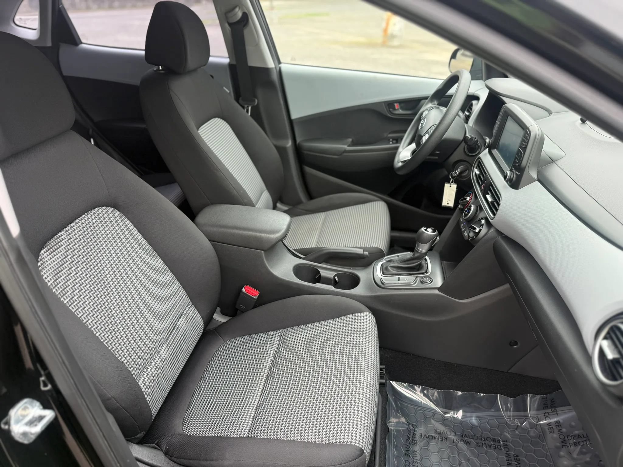 Used 2018 Hyundai Kona SE AWD/4WD image 18