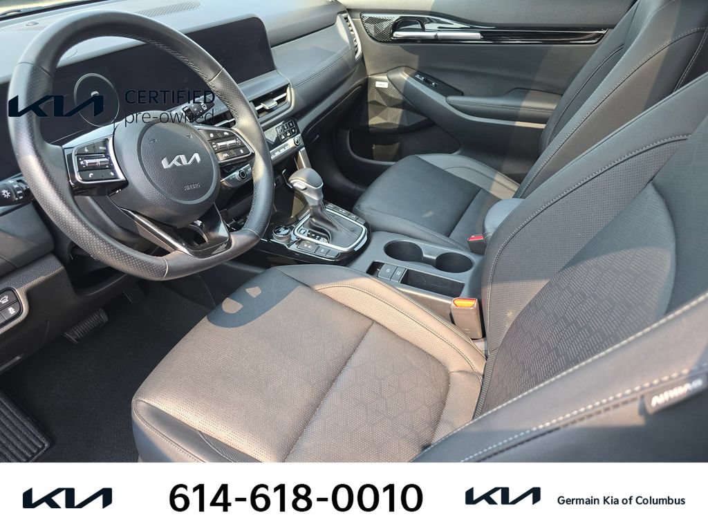 Certified 2024 Kia Seltos SX w/ SX Sunroof Package AWD/4WD image 17