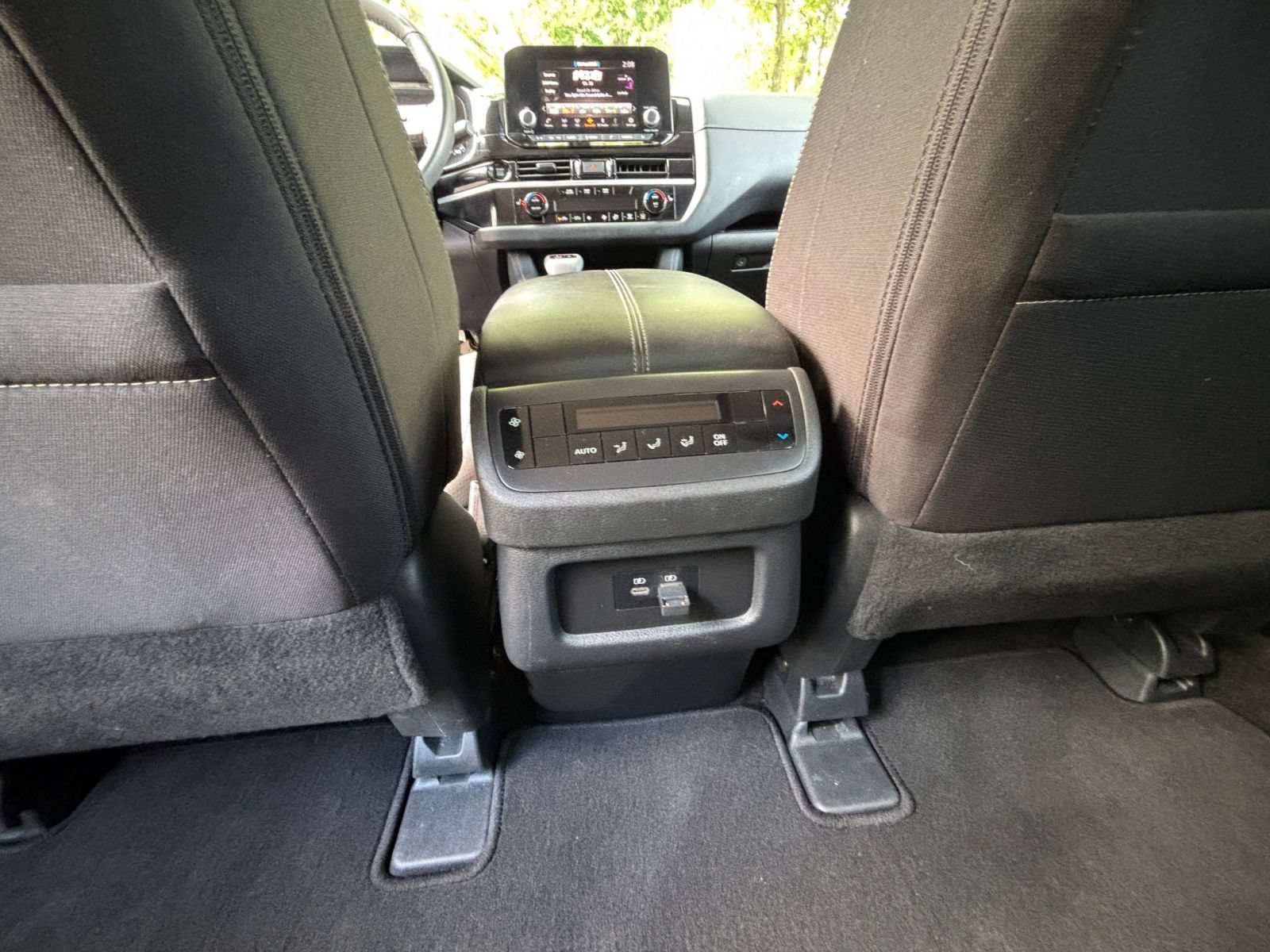 Used 2025 Nissan Pathfinder SV AWD/4WD image 24