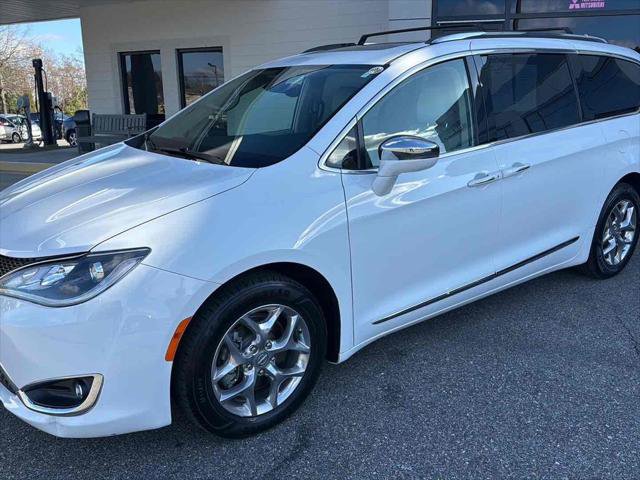 Used 2018 Chrysler Pacifica Limited