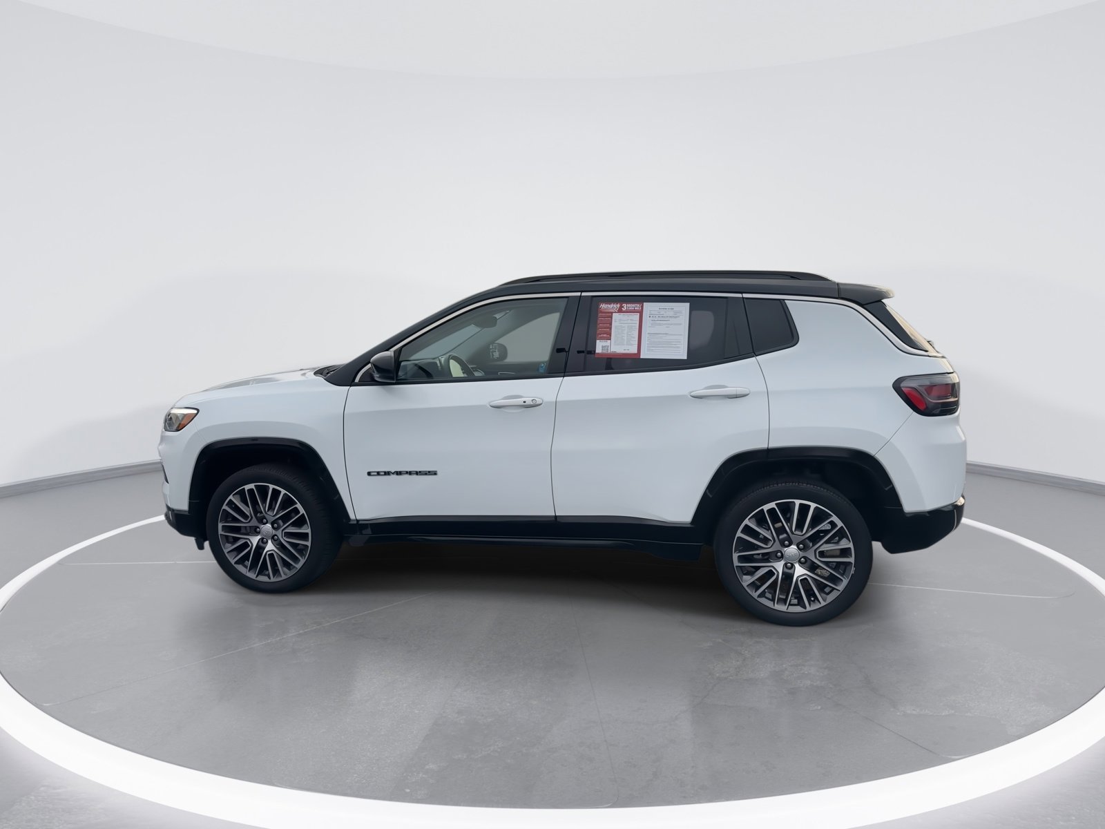 Used 2022 Jeep Compass Limited w/ Elite Group image 6