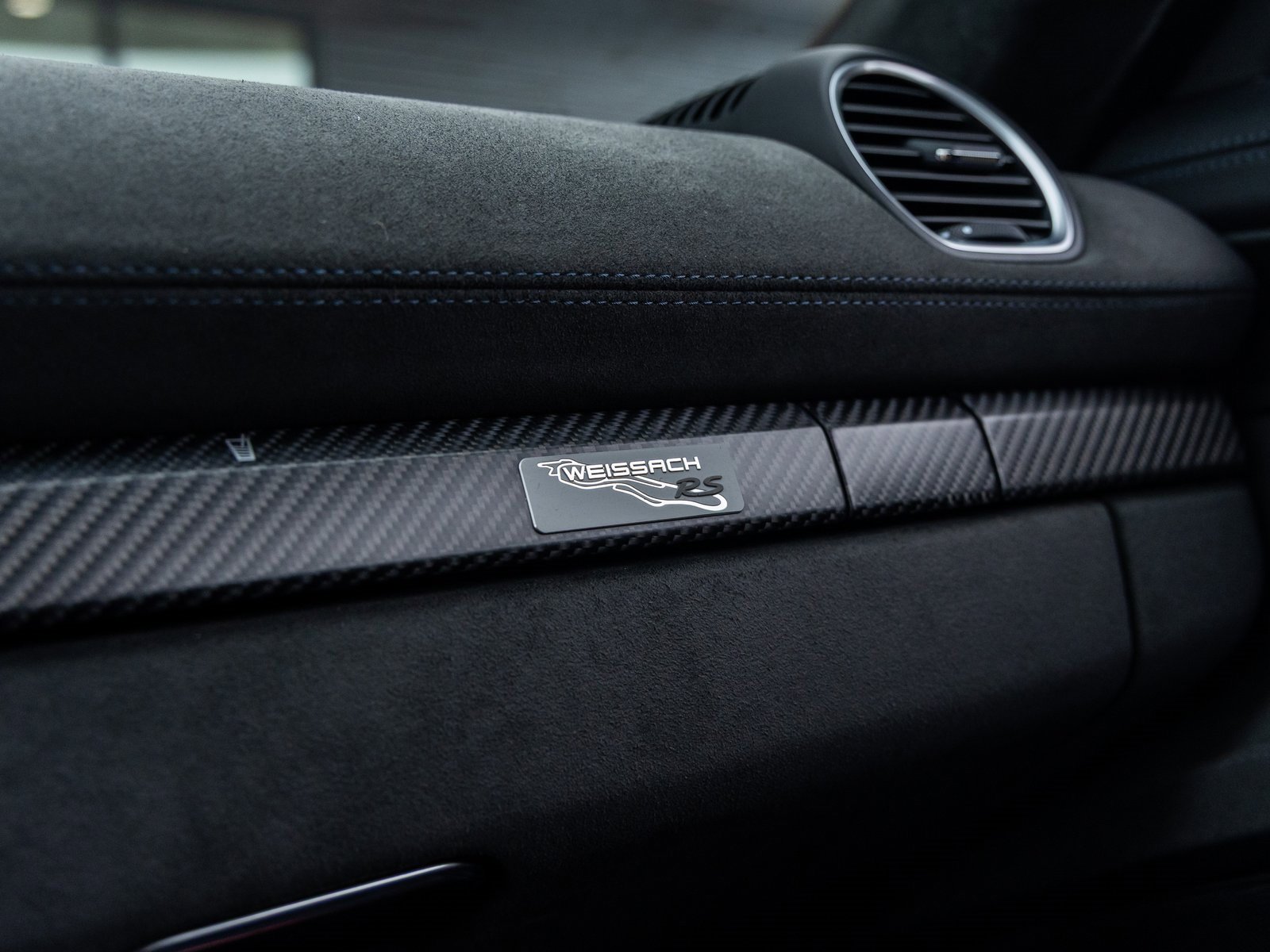 Used 2025 Porsche 718 Cayman GT4 RS image 41