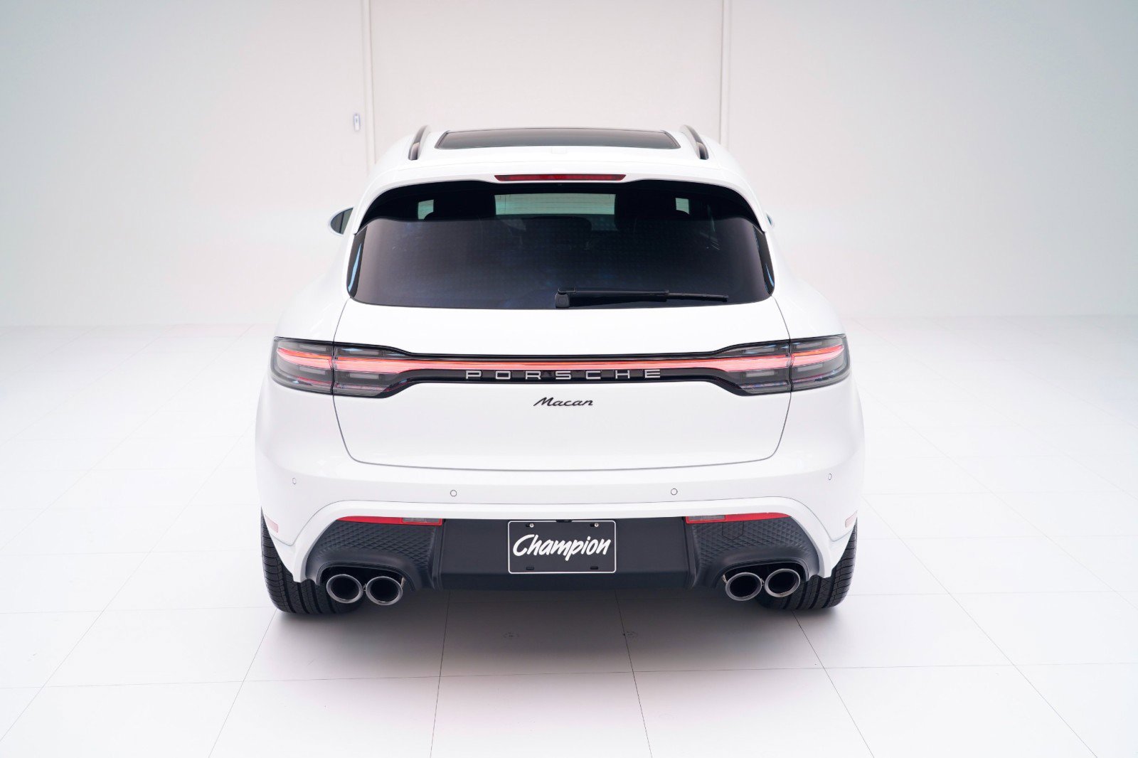 New 2026 Porsche Macan image 10