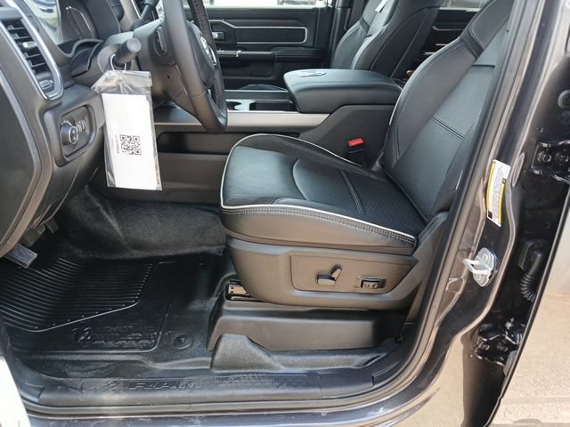 New 2026 RAM 3500 Big Horn w/ Laramie Trim Package AWD/4WD image 29
