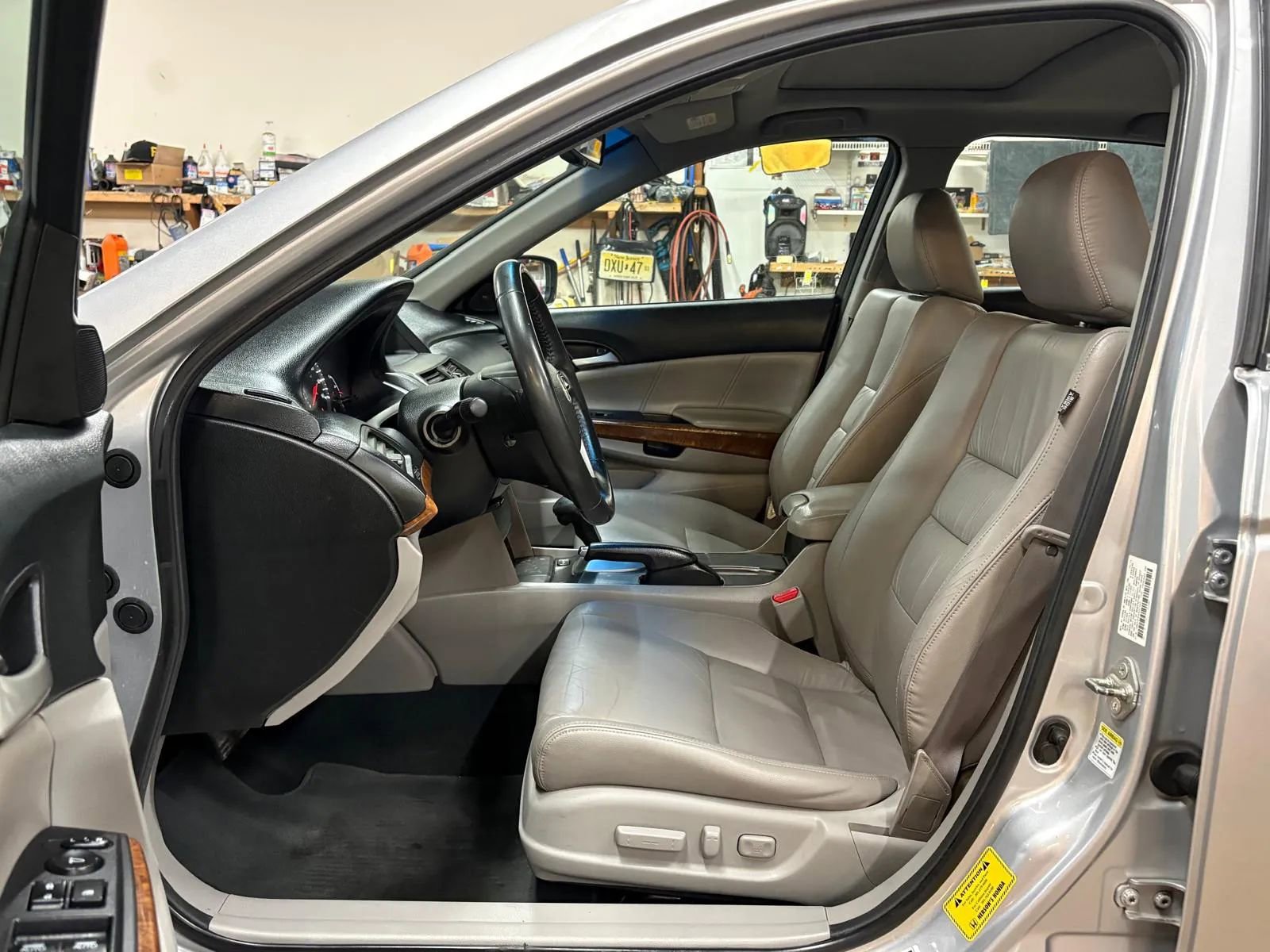 Used 2012 Honda Accord EX-L image 14