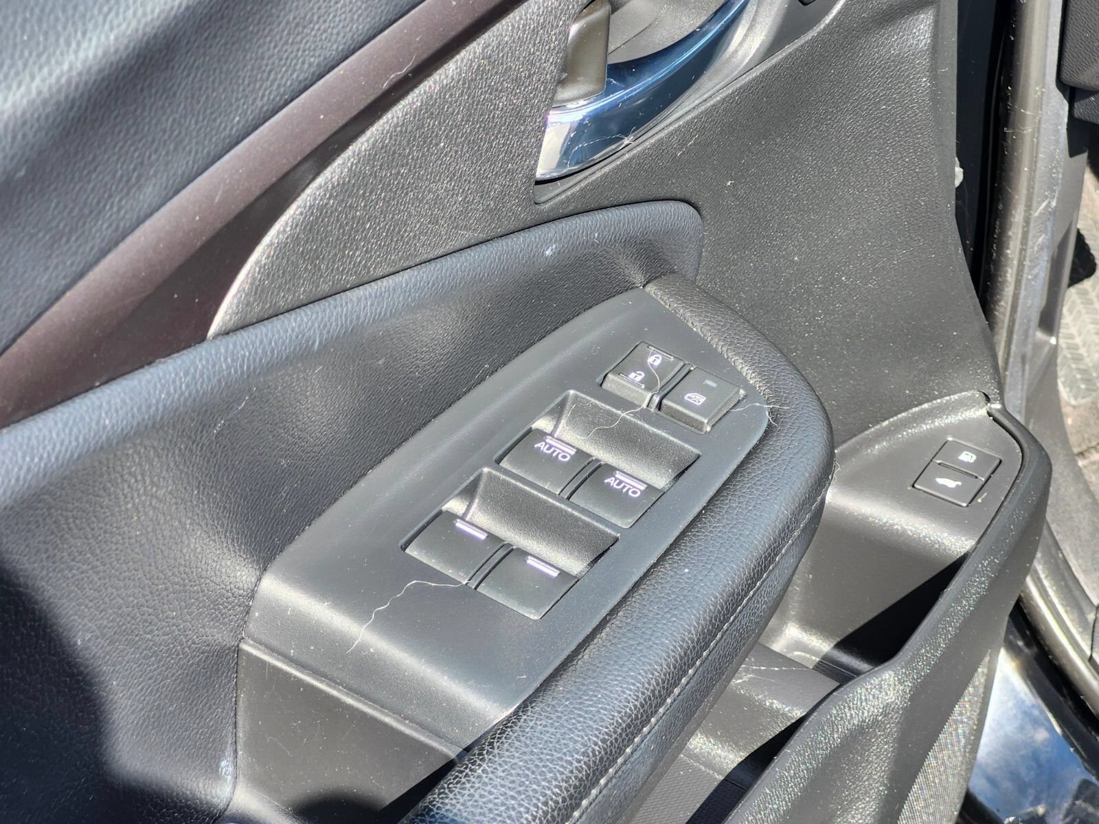 Used 2022 Honda Pilot Special Edition image 16